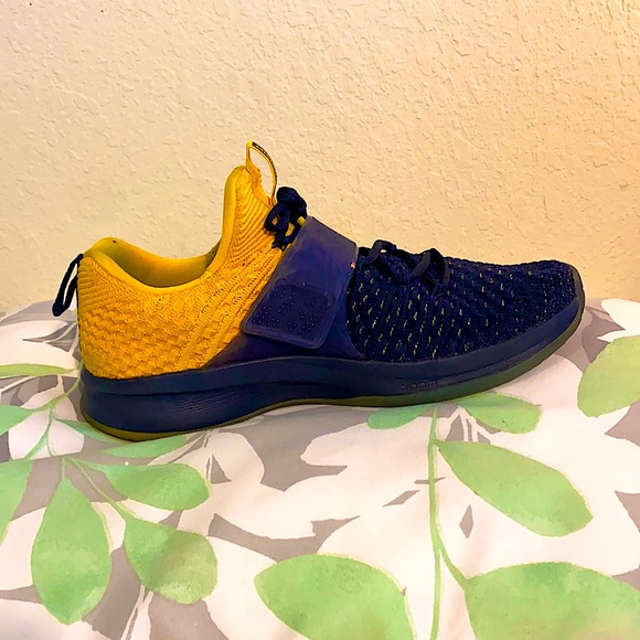 Air Jordan’s Gold/Navy Blue - Picture 3 of 5